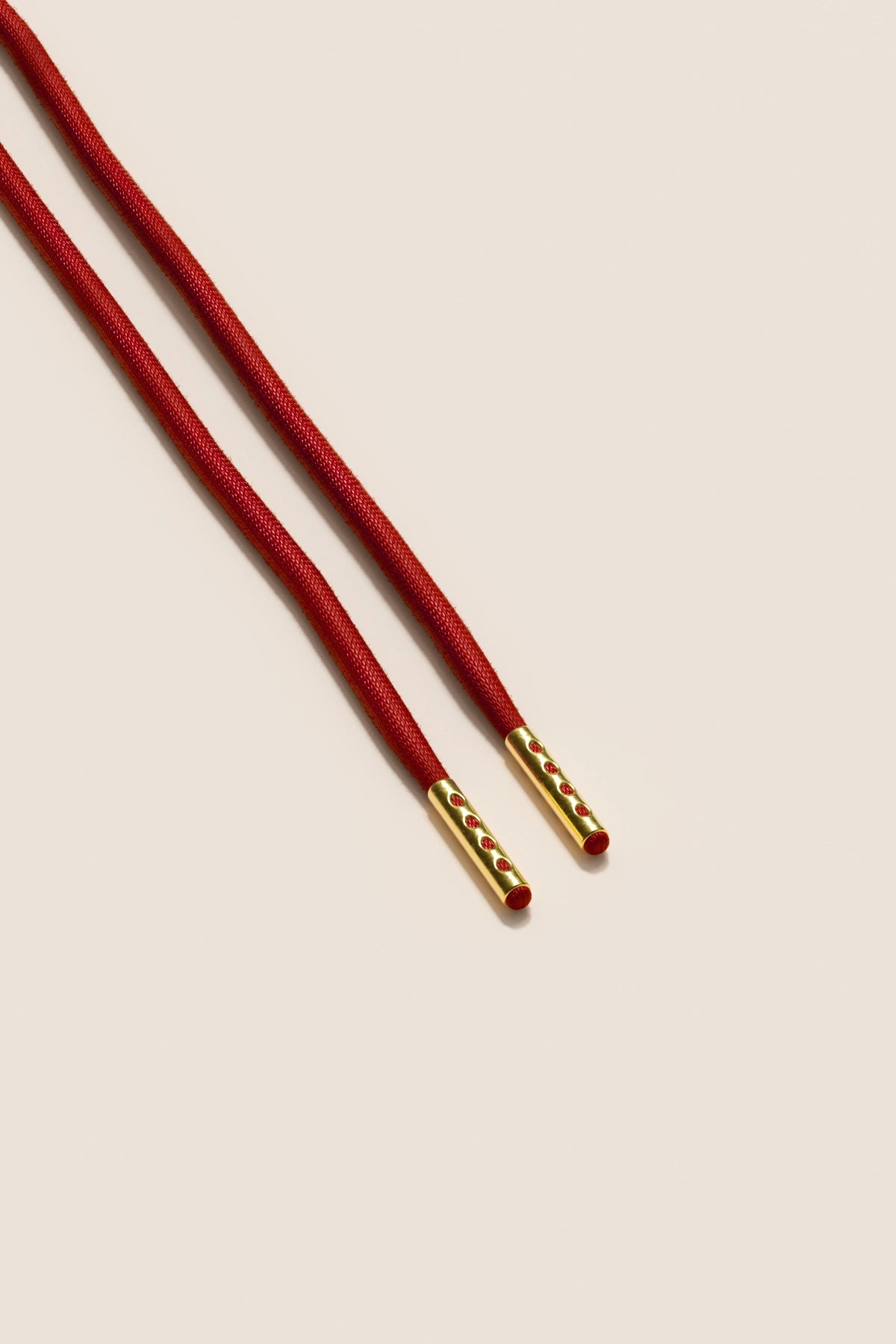 Senkels Cherry 4mm Round Waxed Shoelaces with Gold Aglets