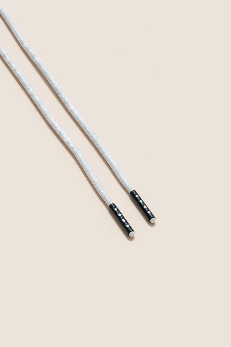 Senkels White 2.5mm Round Waxed Shoelaces with Black Matte Aglets